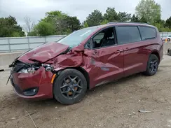 2C4RC1GG7KR569413 2019 CHRYSLER PACIFICA