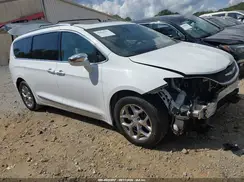 2C4RC1GG7LR102879 2020 CHRYSLER PACIFICA