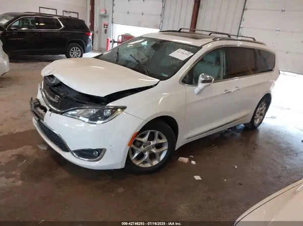 2C4RC1GG7LR176299 2020 CHRYSLER PACIFICA - Image 2