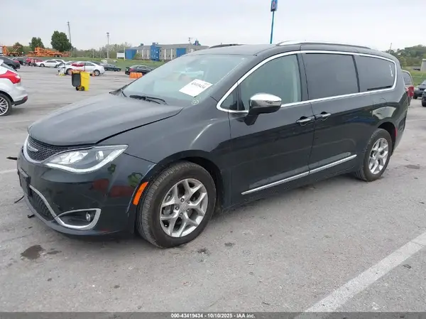 2C4RC1GG7LR250045 2020 CHRYSLER PACIFICA - Image 2