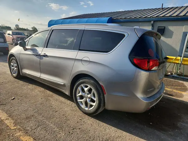 2C4RC1GG7LR280713 2020 CHRYSLER PACIFICA - Image 2