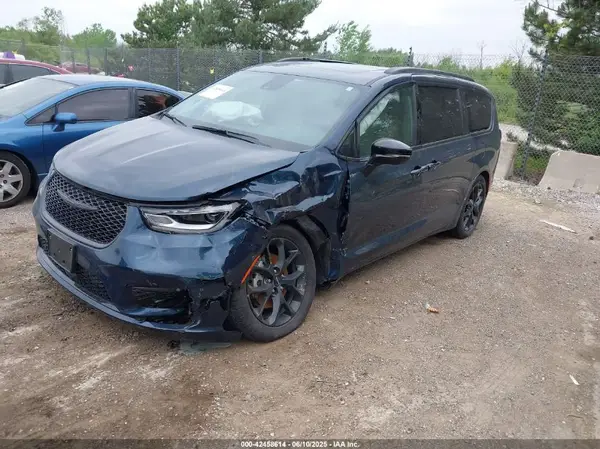 2C4RC1GG7SR527114 2025 CHRYSLER PACIFICA - Image 2