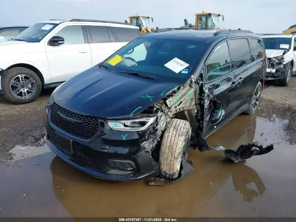 2C4RC1GG7TR161544 2026 CHRYSLER PACIFICA - Image 2