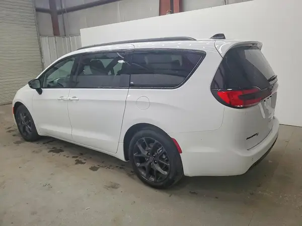 2C4RC1GG7TR170020 2026 CHRYSLER PACIFICA - Image 2