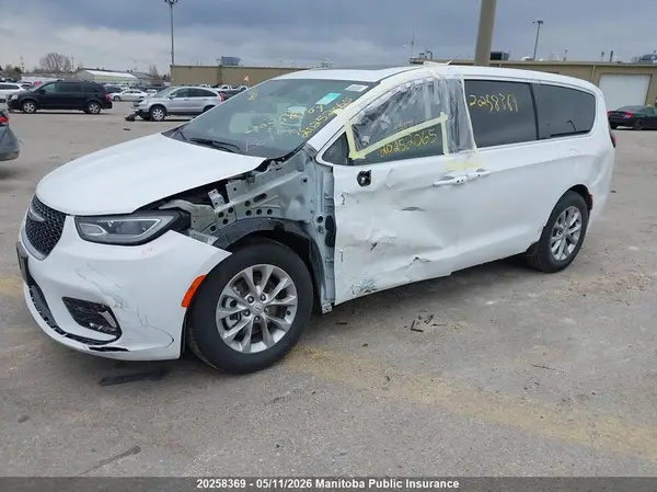 2C4RC1GG7TR236999 2026 CHRYSLER PACIFICA - Image 2