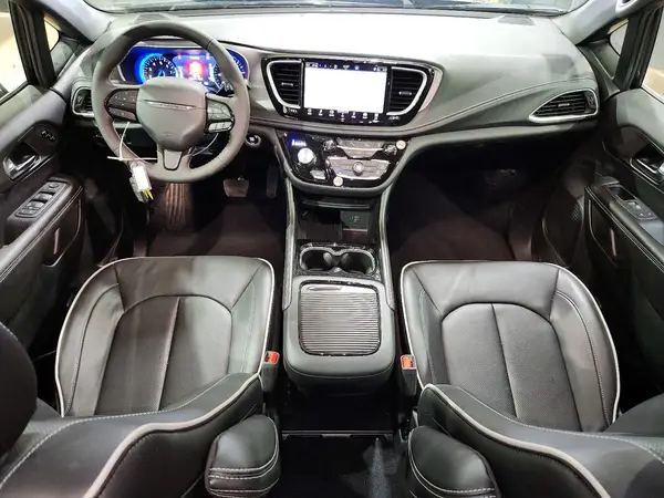 2C4RC1GG7VR552471 2027 CHRYSLER PACIFICA - Image 8