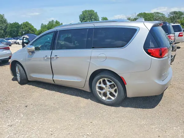 2C4RC1GG8HR505177 2017 CHRYSLER PACIFICA - Image 2