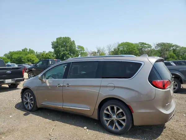 2C4RC1GG8HR536526 2017 CHRYSLER PACIFICA - Image 2
