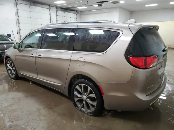 2C4RC1GG8HR537191 2017 CHRYSLER PACIFICA - Image 2
