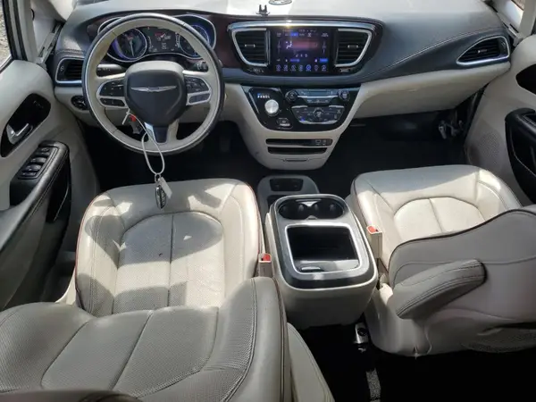 2C4RC1GG8HR560423 2017 CHRYSLER PACIFICA - Image 8
