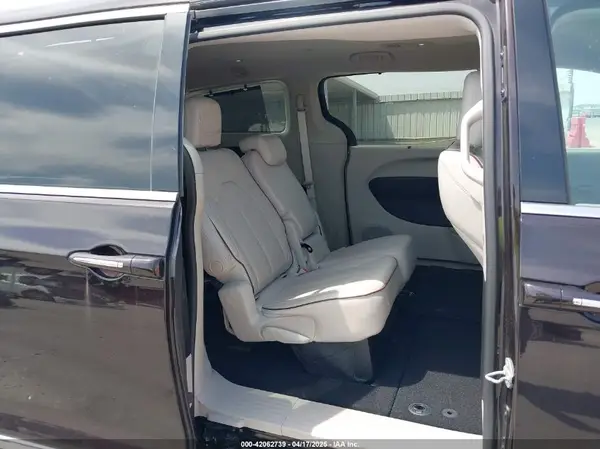 2C4RC1GG8HR583927 2017 CHRYSLER PACIFICA - Image 8