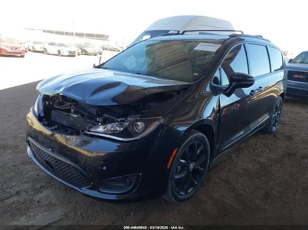 2C4RC1GG8HR628879 2017 CHRYSLER PACIFICA - Image 2