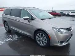 2C4RC1GG8HR634844 2017 CHRYSLER PACIFICA