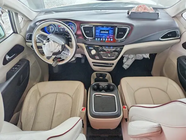 2C4RC1GG8HR638084 2017 CHRYSLER PACIFICA - Image 8
