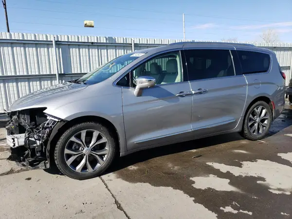 2C4RC1GG8HR647576 2017 CHRYSLER PACIFICA - Image 1