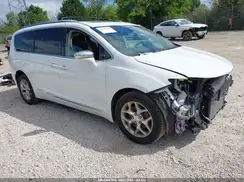 2C4RC1GG8HR657542 2017 CHRYSLER PACIFICA