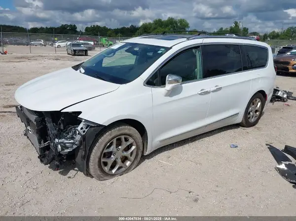 2C4RC1GG8HR657542 2017 CHRYSLER PACIFICA - Image 2
