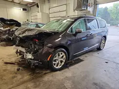 2C4RC1GG8HR754563 2017 CHRYSLER PACIFICA