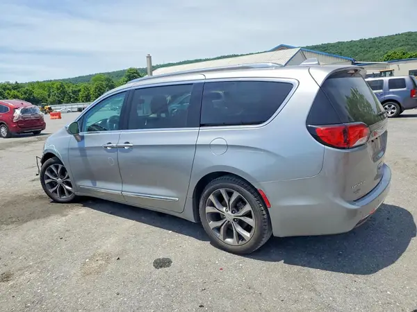 2C4RC1GG8HR762873 2017 CHRYSLER PACIFICA - Image 2