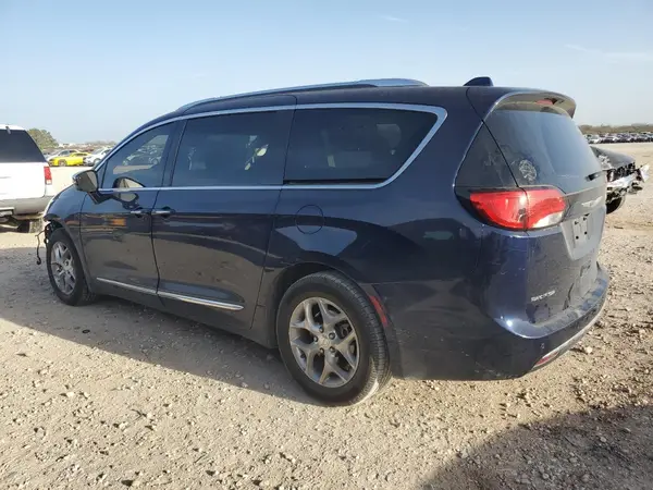 2C4RC1GG8HR794111 2017 CHRYSLER PACIFICA - Image 2