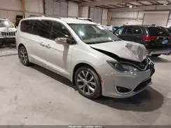 2C4RC1GG8HR812445 2017 CHRYSLER PACIFICA