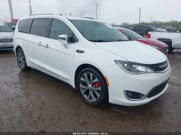 2C4RC1GG8JR107182 2018 CHRYSLER PACIFICA - Image 1