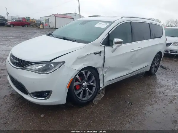 2C4RC1GG8JR107182 2018 CHRYSLER PACIFICA - Image 2