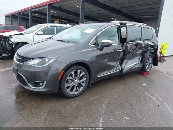 2C4RC1GG8JR158505 2018 CHRYSLER PACIFICA - Image 2