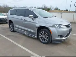 2C4RC1GG8JR182884 2018 CHRYSLER PACIFICA