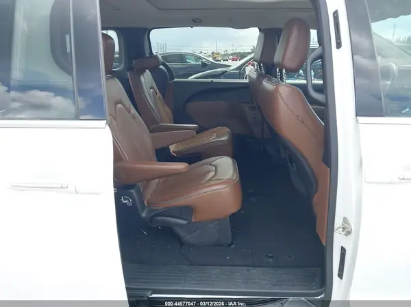 2C4RC1GG8JR212420 2018 CHRYSLER PACIFICA - Image 8