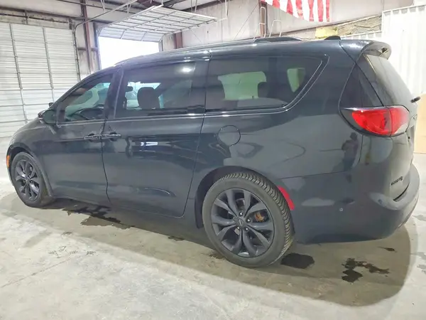 2C4RC1GG8JR230674 2018 CHRYSLER PACIFICA - Image 2