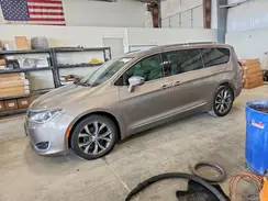 2C4RC1GG8JR252433 2018 CHRYSLER PACIFICA