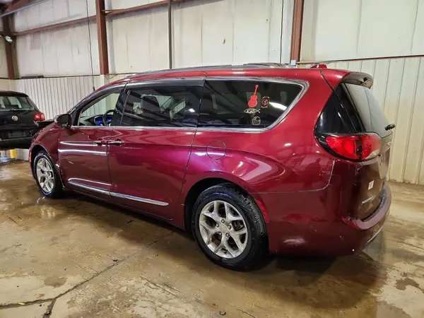 2C4RC1GG8JR256787 2018 CHRYSLER PACIFICA - Image 2
