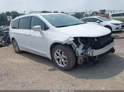 2C4RC1GG8JR272407 2018 CHRYSLER PACIFICA