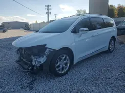 2C4RC1GG8JR320424 2018 CHRYSLER PACIFICA