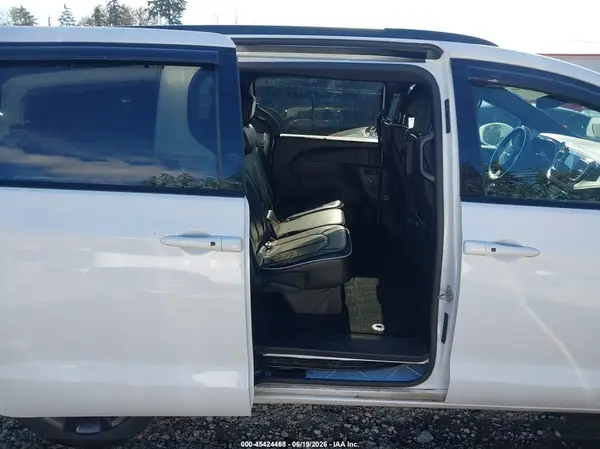 2C4RC1GG8JR358350 2018 CHRYSLER PACIFICA - Image 8