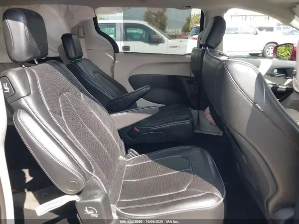 2C4RC1GG8KR574202 2019 CHRYSLER PACIFICA - Image 8