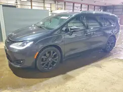 2C4RC1GG8KR597611 2019 CHRYSLER PACIFICA