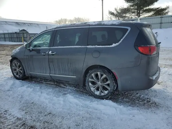 2C4RC1GG8KR655572 2019 CHRYSLER PACIFICA - Image 2
