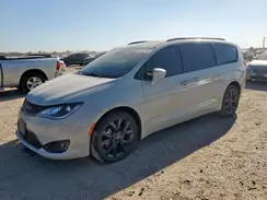 2C4RC1GG8KR657533 2019 CHRYSLER PACIFICA