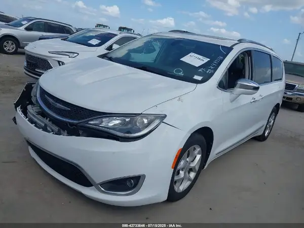2C4RC1GG8LR285743 2020 CHRYSLER PACIFICA - Image 2