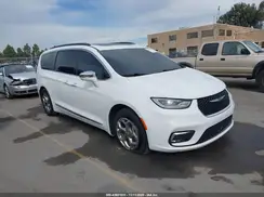 2C4RC1GG8NR140673 2022 CHRYSLER PACIFICA