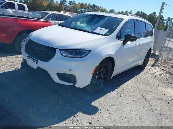 2C4RC1GG8SR524206 2025 CHRYSLER PACIFICA - Image 2