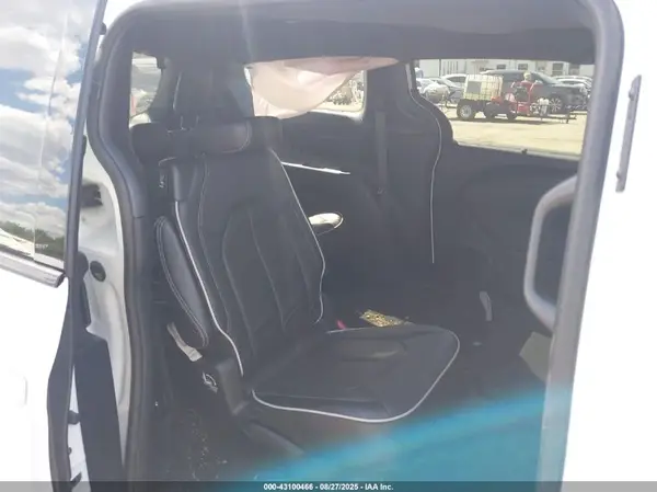 2C4RC1GG8SR535268 2025 CHRYSLER PACIFICA - Image 8