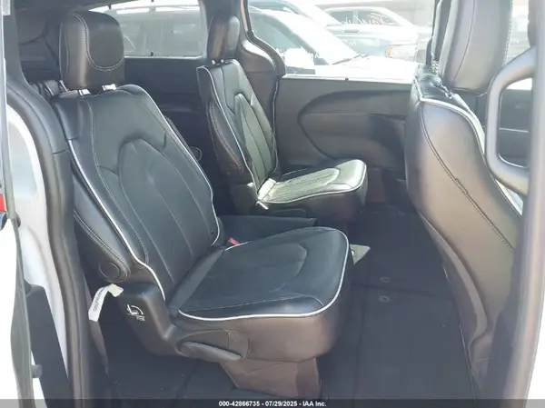2C4RC1GG8SR552779 2025 CHRYSLER PACIFICA - Image 8