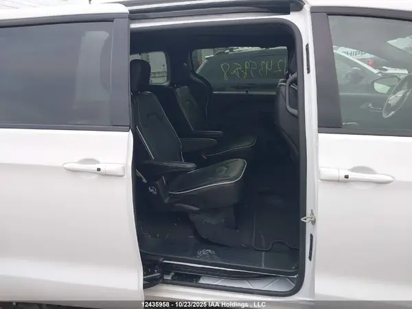 2C4RC1GG8SR593381 2025 CHRYSLER PACIFICA - Image 8