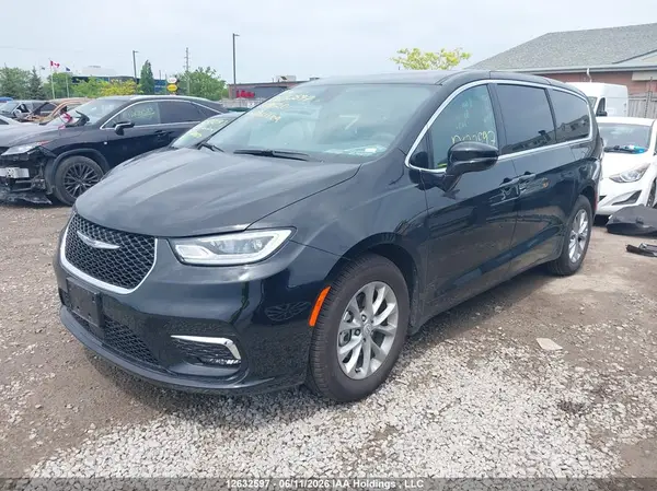 2C4RC1GG8TR279120 2026 CHRYSLER PACIFICA - Image 2