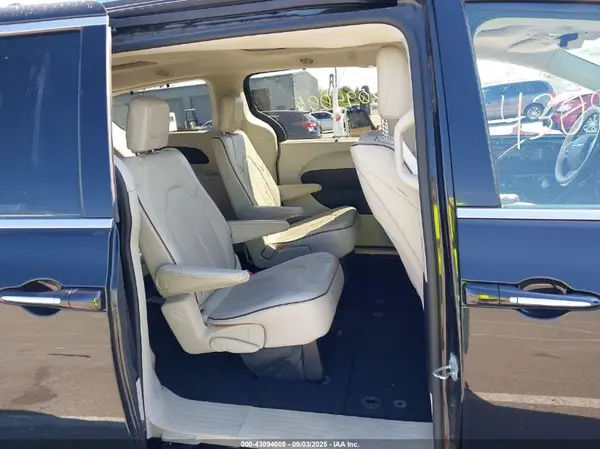 2C4RC1GG9HR507634 2017 CHRYSLER PACIFICA - Image 8