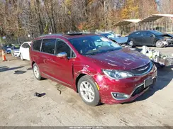 2C4RC1GG9HR528872 2017 CHRYSLER PACIFICA