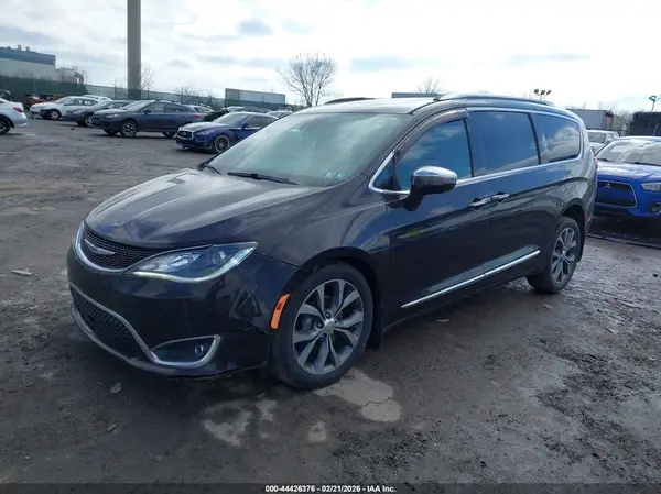 2C4RC1GG9HR561239 2017 CHRYSLER PACIFICA - Image 2